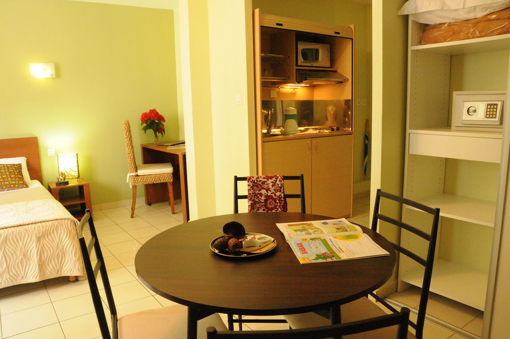 Hotel Maharajah Mamoudzou Ngoại thất bức ảnh