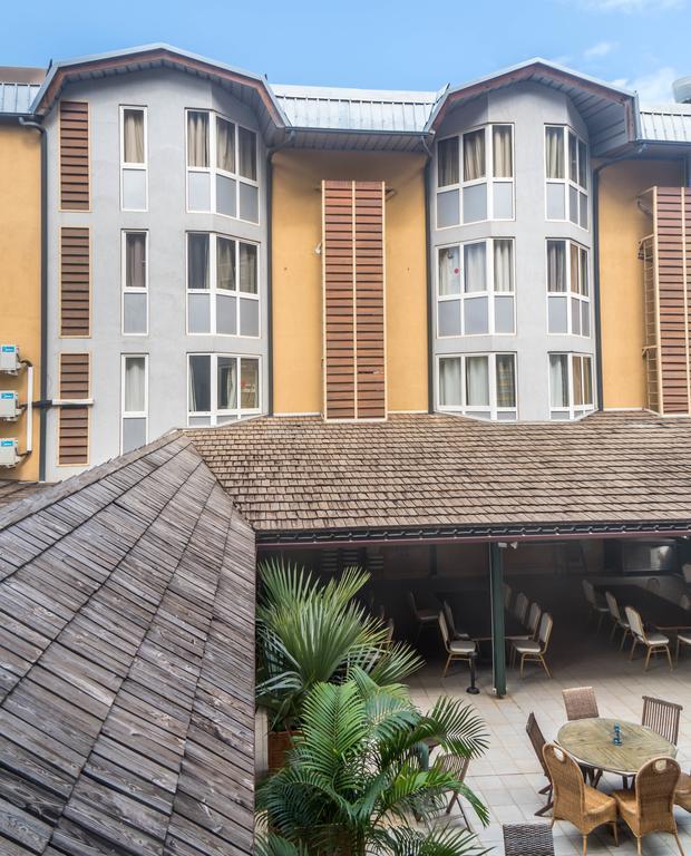 Hotel Maharajah Mamoudzou Ngoại thất bức ảnh